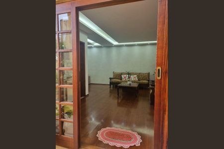 Casa à venda com 4 quartos, 222m² em Anchieta, São Bernardo do Campo