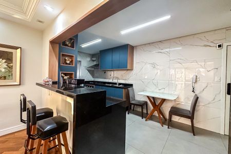 Apartamento à venda com 123m², 4 quartos e 2 vagasCozinha