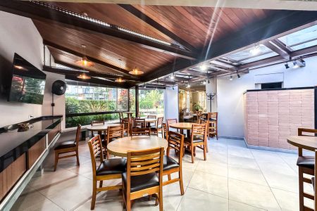 Apartamento à venda com 123m², 4 quartos e 2 vagasSalão de Festas