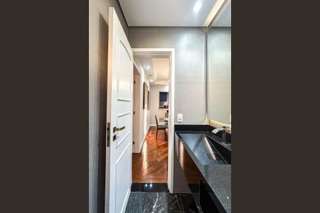 Apartamento à venda com 123m², 4 quartos e 2 vagasLavabo
