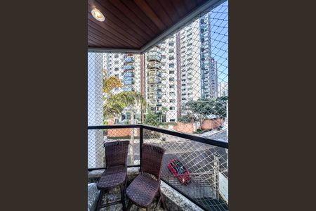Apartamento à venda com 123m², 4 quartos e 2 vagasVaranda da Suíte