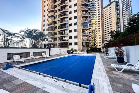 Apartamento à venda com 123m², 4 quartos e 2 vagasPiscina