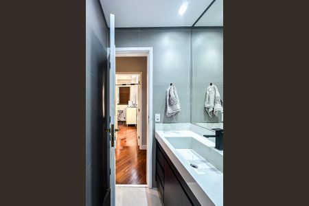 Apartamento à venda com 123m², 4 quartos e 2 vagasBanheiro