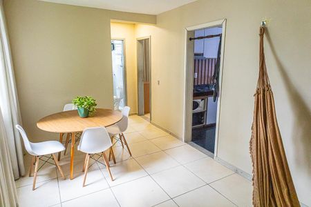Sala de apartamento à venda com 2 quartos, 46m² em Manacás, Belo Horizonte