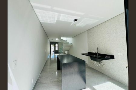 Casa à venda com 135m², 3 quartos e 2 vagas