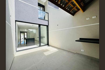 Casa à venda com 135m², 3 quartos e 2 vagas