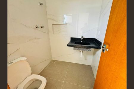 Casa à venda com 135m², 3 quartos e 2 vagas