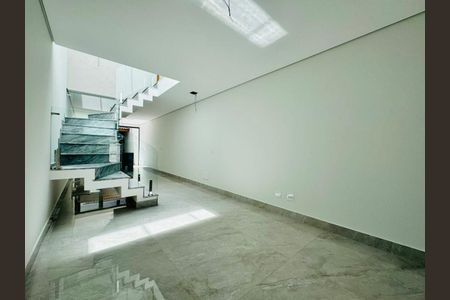 Casa à venda com 135m², 3 quartos e 2 vagas