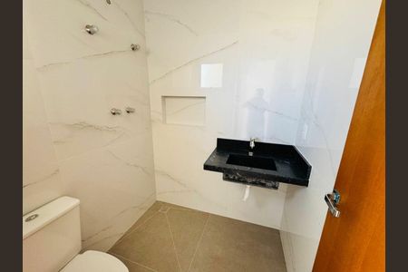 Casa à venda com 135m², 3 quartos e 2 vagas