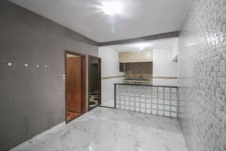 Sala de casa para alugar com 2 quartos, 70m² em Jardim Iguaçu, Nova Iguaçu
