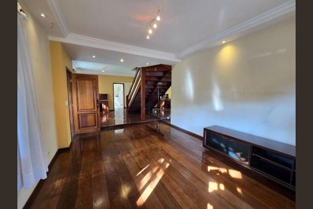 Casa à venda com 4 quartos, 170m² em Butantã, São Paulo