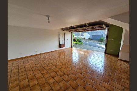 Casa à venda com 4 quartos, 170m² em Butantã, São Paulo