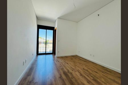 Casa à venda com 3 quartos, 135m² em Campo Grande, São Paulo