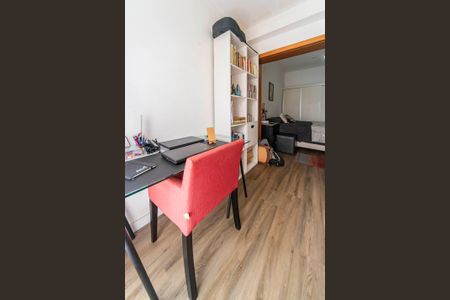 Casa à venda com 103m², 2 quartos e 1 vaga Casa à venda com 103m², 2 quartos e 1 vagaEscritório