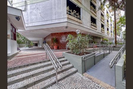 Apartamento para alugar com 76m², 1 quarto e 1 vaga