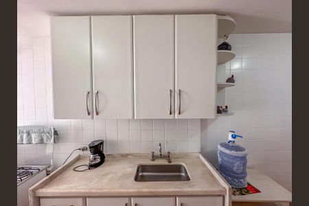 Apartamento para alugar com 76m², 1 quarto e 1 vaga
