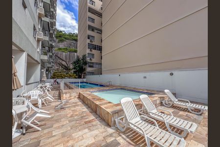 Apartamento para alugar com 76m², 1 quarto e 1 vaga