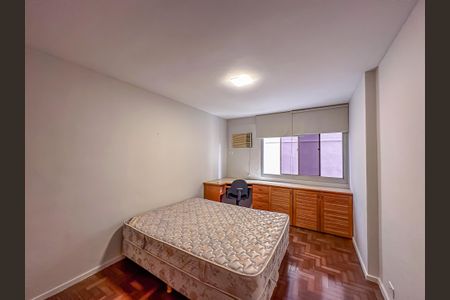 Apartamento para alugar com 76m², 1 quarto e 1 vaga