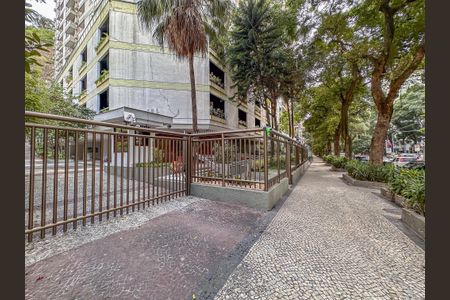 Apartamento para alugar com 76m², 1 quarto e 1 vaga
