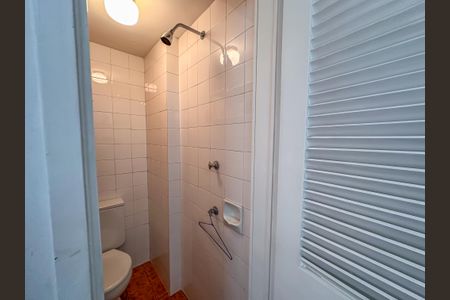 Apartamento para alugar com 76m², 1 quarto e 1 vaga