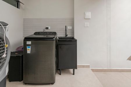 Casa à venda com 149m², 3 quartos e 2 vagasLavanderia