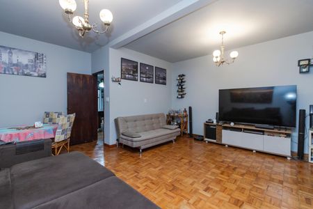 Casa à venda com 149m², 3 quartos e 2 vagasSala