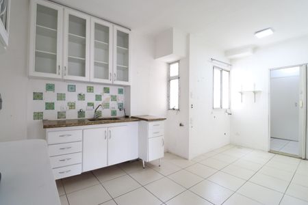 Apartamento para alugar com 110m², 3 quartos e 1 vagaCozinha 