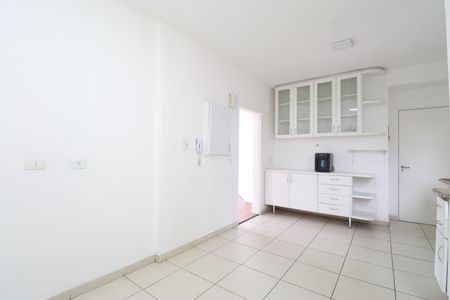 Apartamento para alugar com 110m², 3 quartos e 1 vagaCozinha 