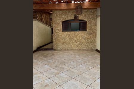 Casa para alugar com 3 quartos, 126m² em Jardim Emília, Poá