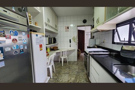 Apartamento para alugar com 186m², 4 quartos e 3 vagasCozinha 