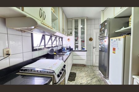 Apartamento para alugar com 186m², 4 quartos e 3 vagasCozinha 