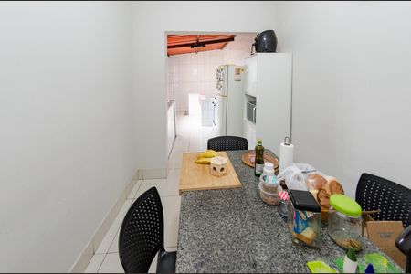 Casa à venda com 303m², 3 quartos e 2 vagasCozinha