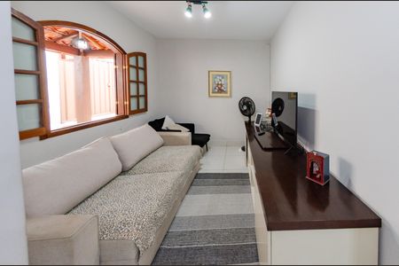 Sala de casa à venda com 3 quartos, 303m² em Padre Eustáquio, Belo Horizonte
