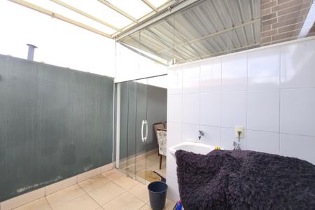 Casa de condomínio para alugar com 93m², 2 quartos e 1 vagaÁrea de Serviço