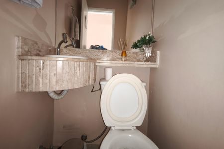 Casa de condomínio para alugar com 93m², 2 quartos e 1 vagaLavabo