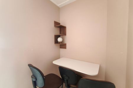 Casa de condomínio para alugar com 93m², 2 quartos e 1 vagaEscritório