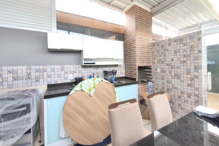 Casa de condomínio para alugar com 93m², 2 quartos e 1 vagaCozinha - Área Gourmet