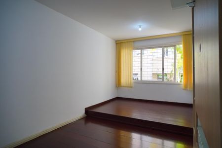 Sala de apartamento para alugar com 2 quartos, 70m² em São João, Porto Alegre