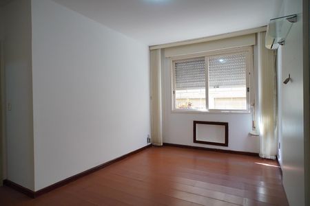 Quarto 2 de apartamento para alugar com 2 quartos, 70m² em São João, Porto Alegre