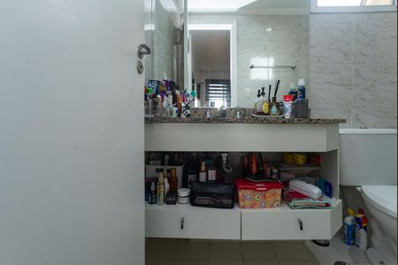 Apartamento à venda com 94m², 3 quartos e 2 vagasBanheiro do quarto 3 Suíte