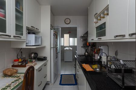 Apartamento à venda com 94m², 3 quartos e 2 vagasCozinha