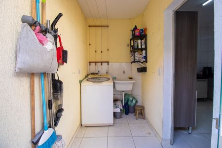 Casa para alugar com 70m², 2 quartos e 1 vagaÁrea de Serviço