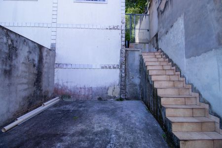 Casa para alugar com 70m², 2 quartos e 1 vagaQuintal