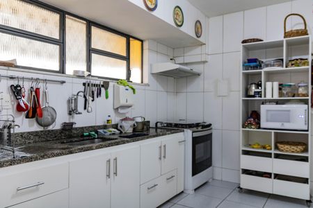 Apartamento à venda com 150m², 3 quartos e 2 vagasCozinha