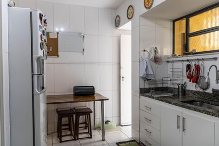 Apartamento à venda com 150m², 3 quartos e 2 vagasCozinha