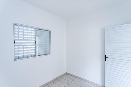 Quarto de casa para alugar com 1 quarto, 60m² em Vila Mangalot, São Paulo