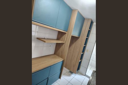Cozinha de apartamento para alugar com 2 quartos, 58m² em Parque Sao Vicente, Santo André