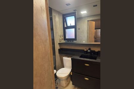 Banheiro de apartamento à venda com 1 quarto, 25m² em Santo Amaro, São Paulo