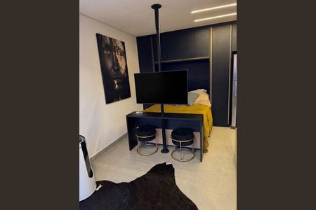 Sala / Quarto de apartamento à venda com 1 quarto, 25m² em Santo Amaro, São Paulo