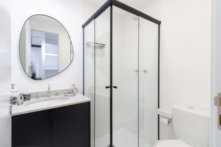 Banheiro de kitnet/studio para alugar com 1 quarto, 28m² em Butantã, São Paulo